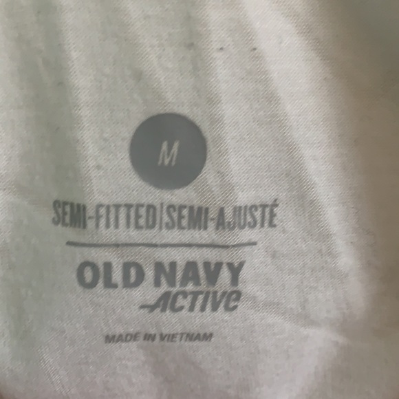 Old Navy Active Semi-fitted twisted racer back - Picture 3 of 4